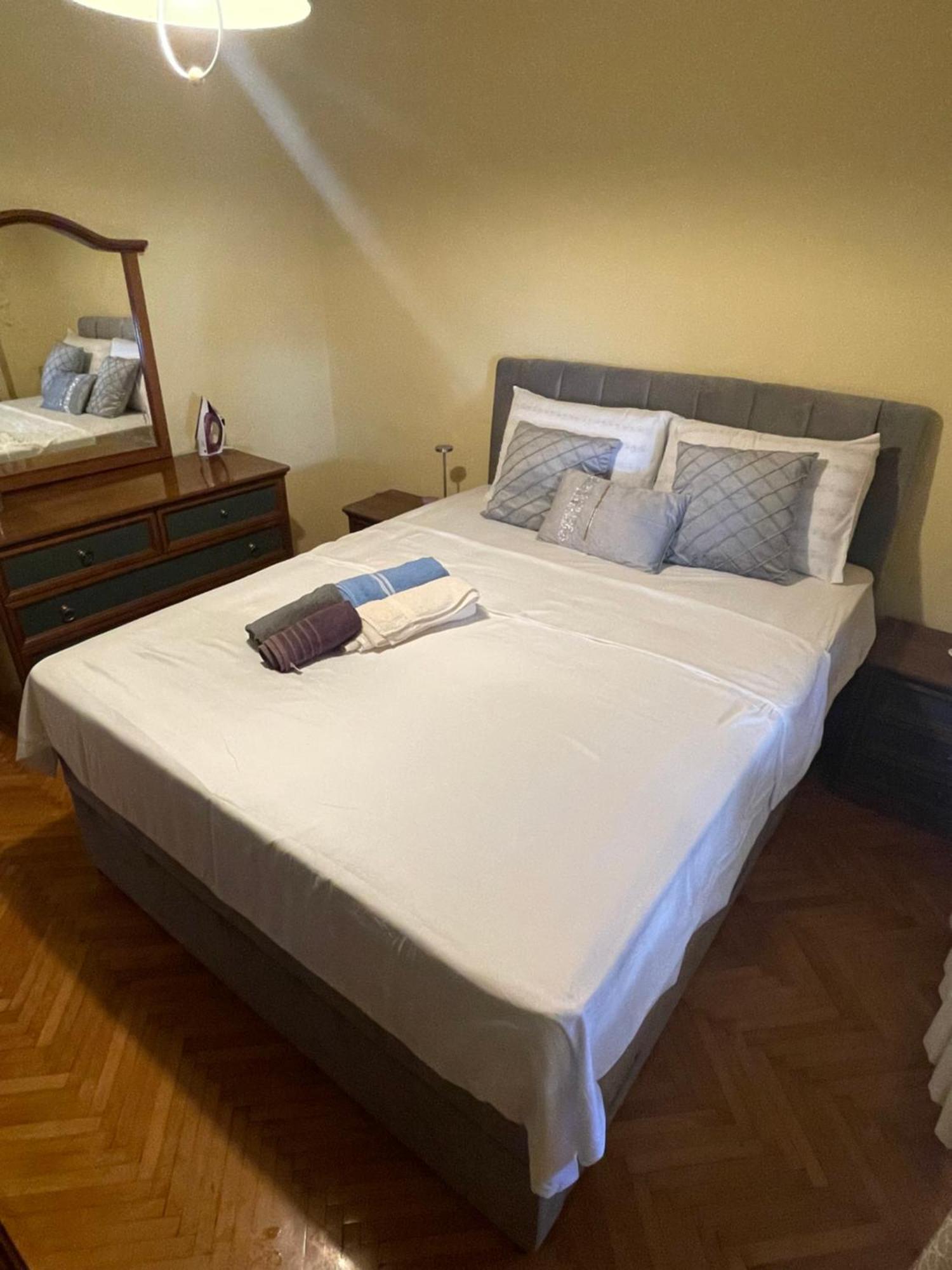 Апартаменти Apartman Luka + Free Parking Задар Екстер'єр фото