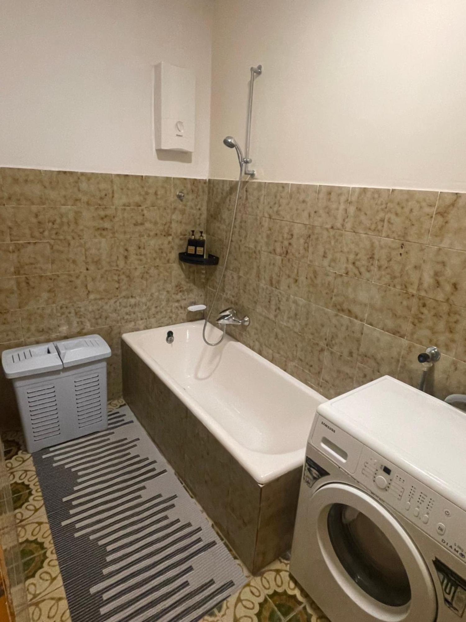 Апартаменти Apartman Luka + Free Parking Задар Екстер'єр фото